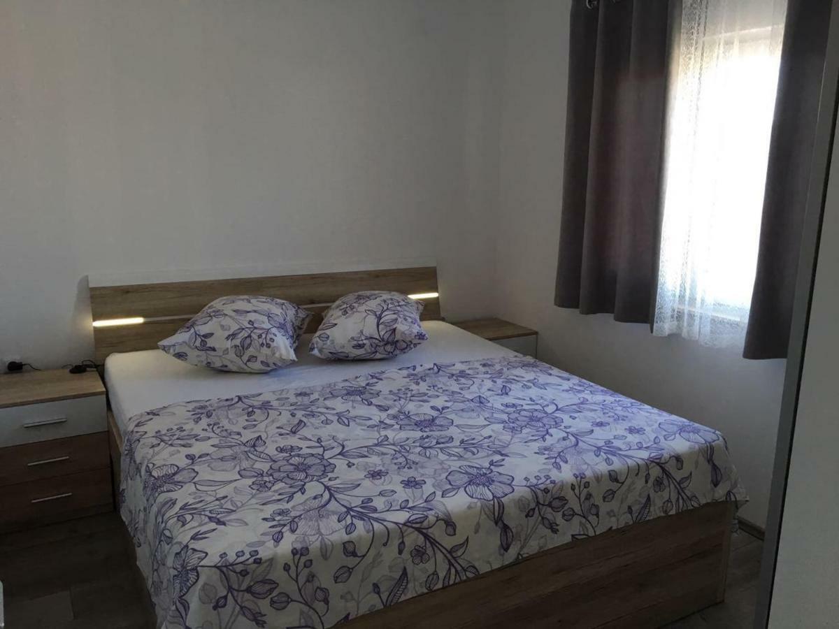 Apartman Ana Traù Esterno foto