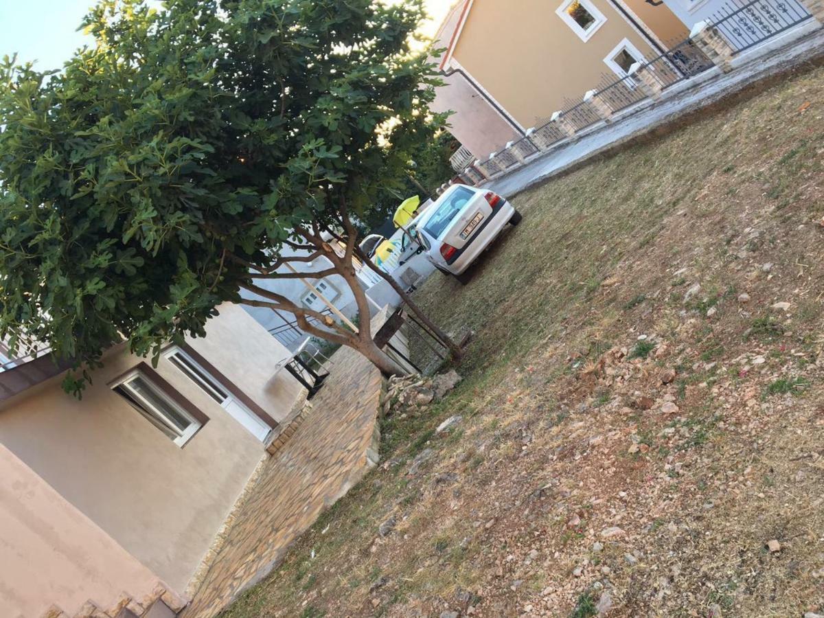 Apartman Ana Traù Esterno foto