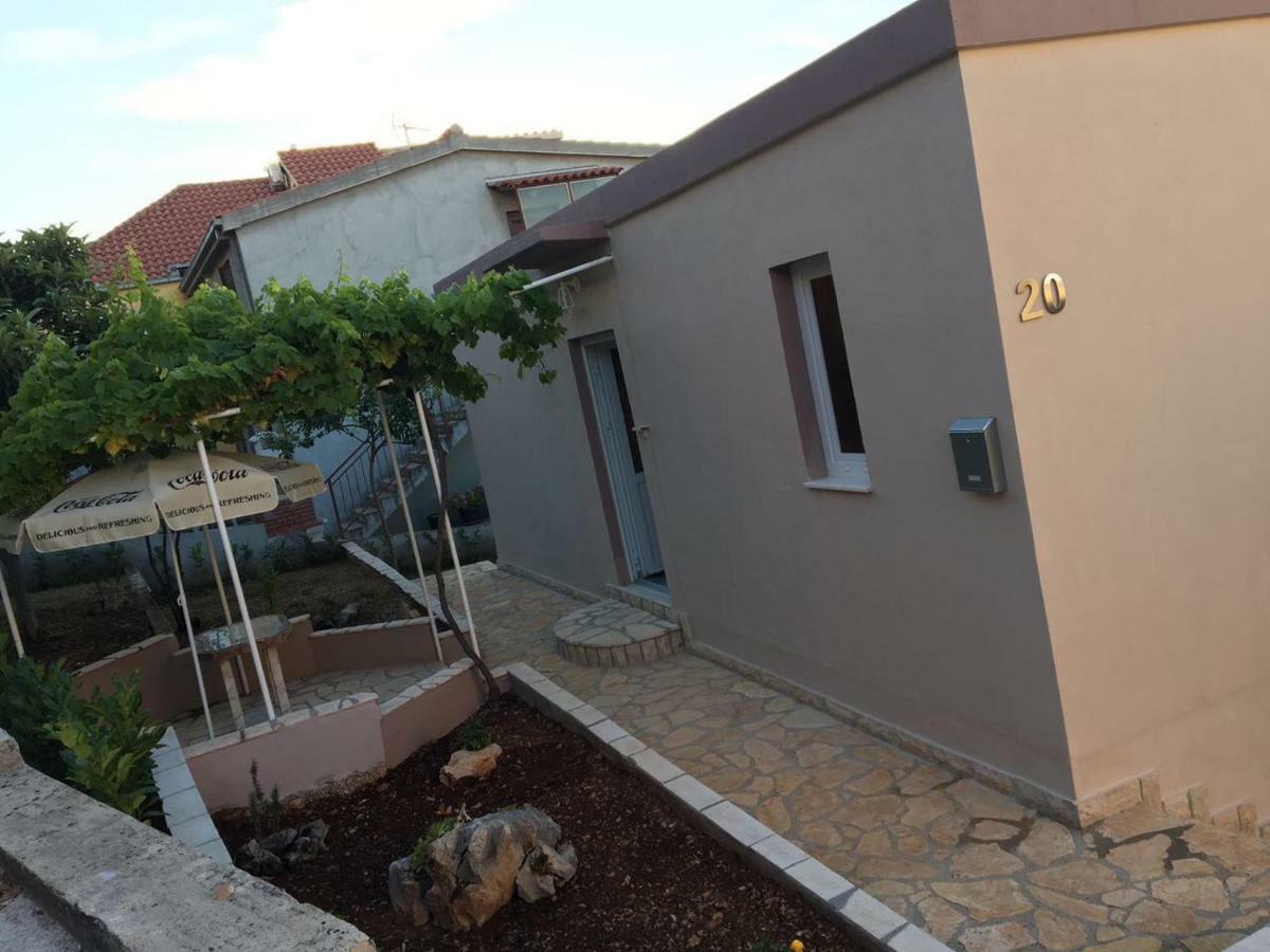 Apartman Ana Traù Esterno foto